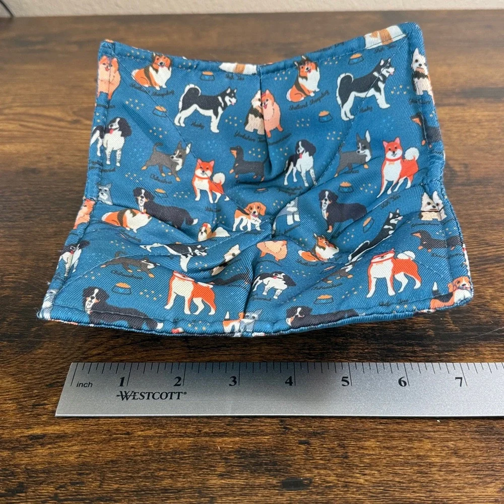 Microwave Bowl Pot Holder with Cute Dog Pattern